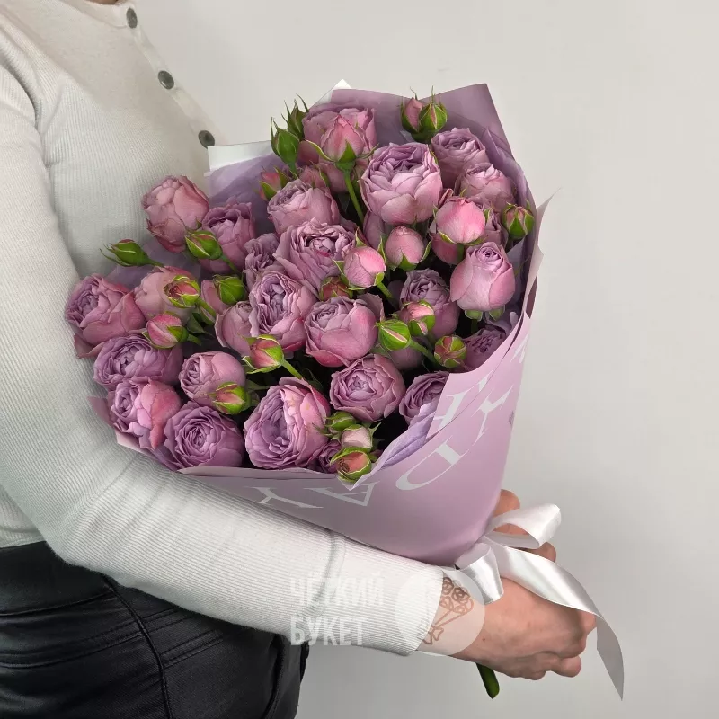 Букет из 9 кустовых пионовидных роз Лавендер баблс 