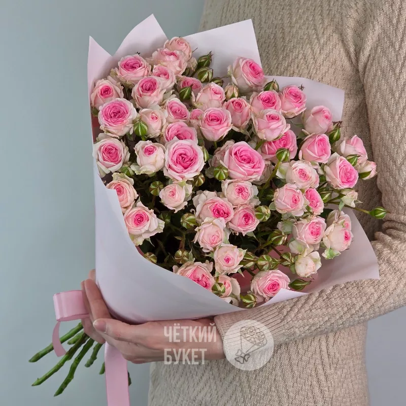 Букет из 9 кустовых розовых роз Кейтлин