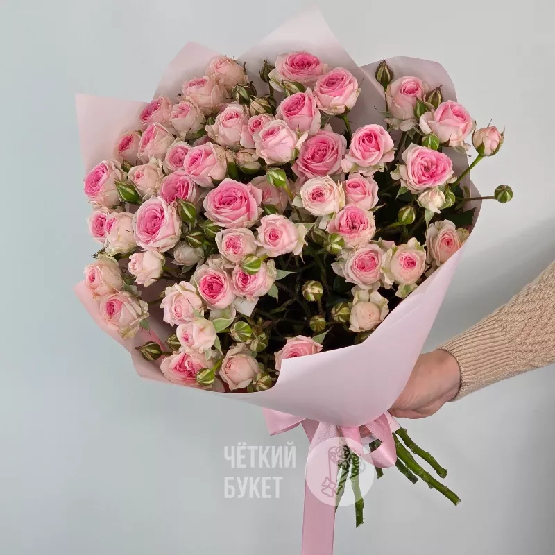 Букет из 9 кустовых розовых роз Кейтлин 2