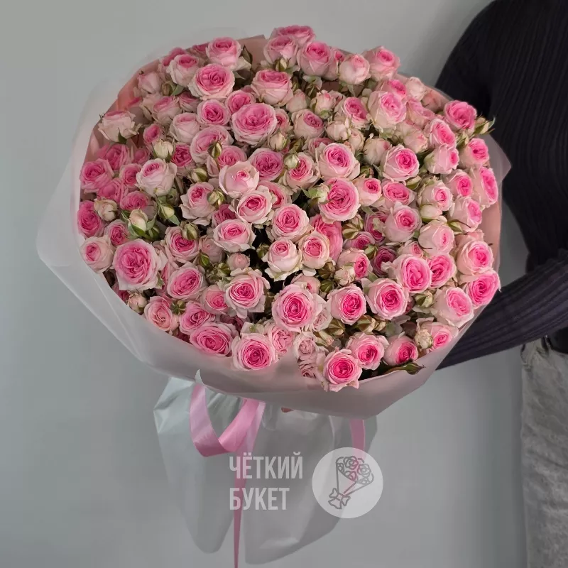 Букет из 25 кустовых розовых роз Кейтлин 1