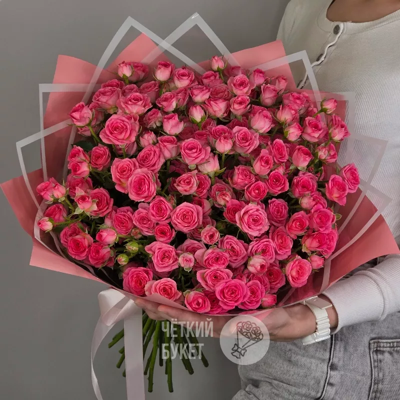 Букет из 25 розовых кустовых роз Пинк Хеопс