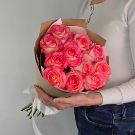 Букет из 11 роз Джумилия  от интернет-магазина «Чёткий букет» в Воронеже