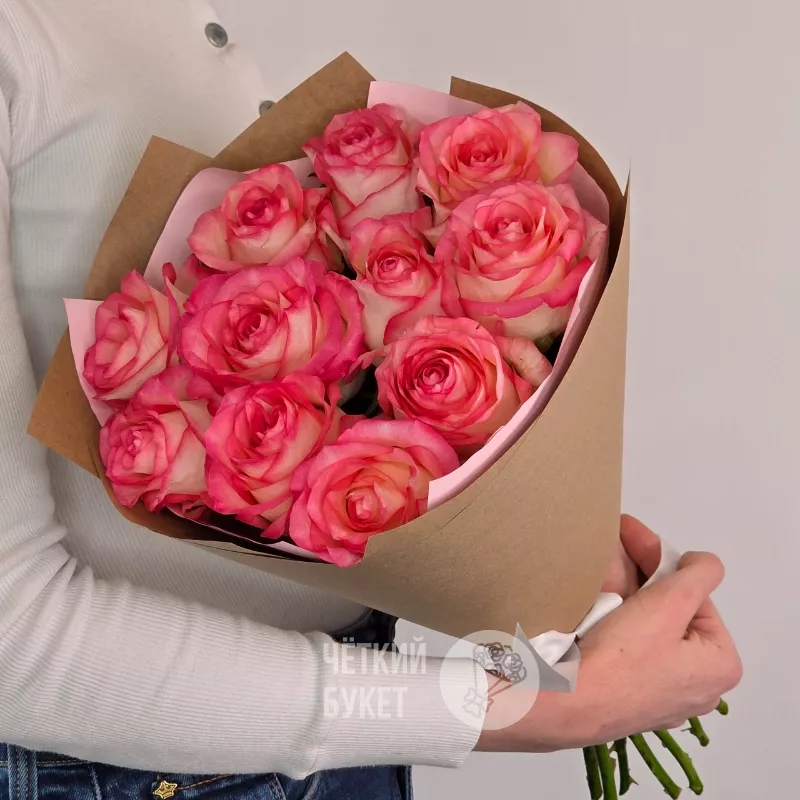 Букет из 11 роз Джумилия  3