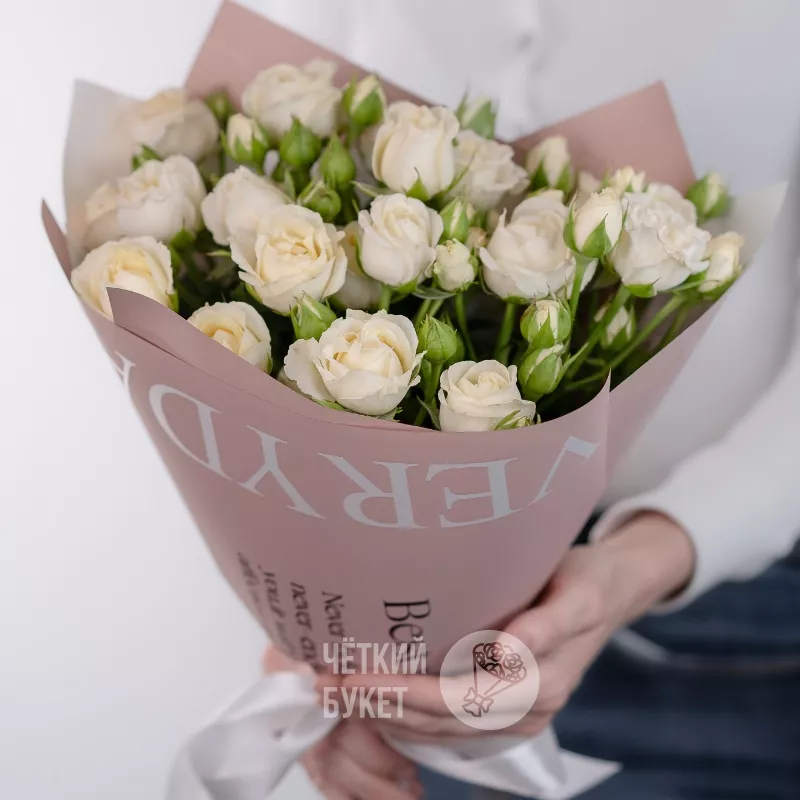 Букет из 7 белых кустовых роз Беларусь 3
