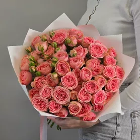 Букет из 15 розовых роз Спешл Дайменшен от интернет-магазина «Чёткий букет» в Воронеже