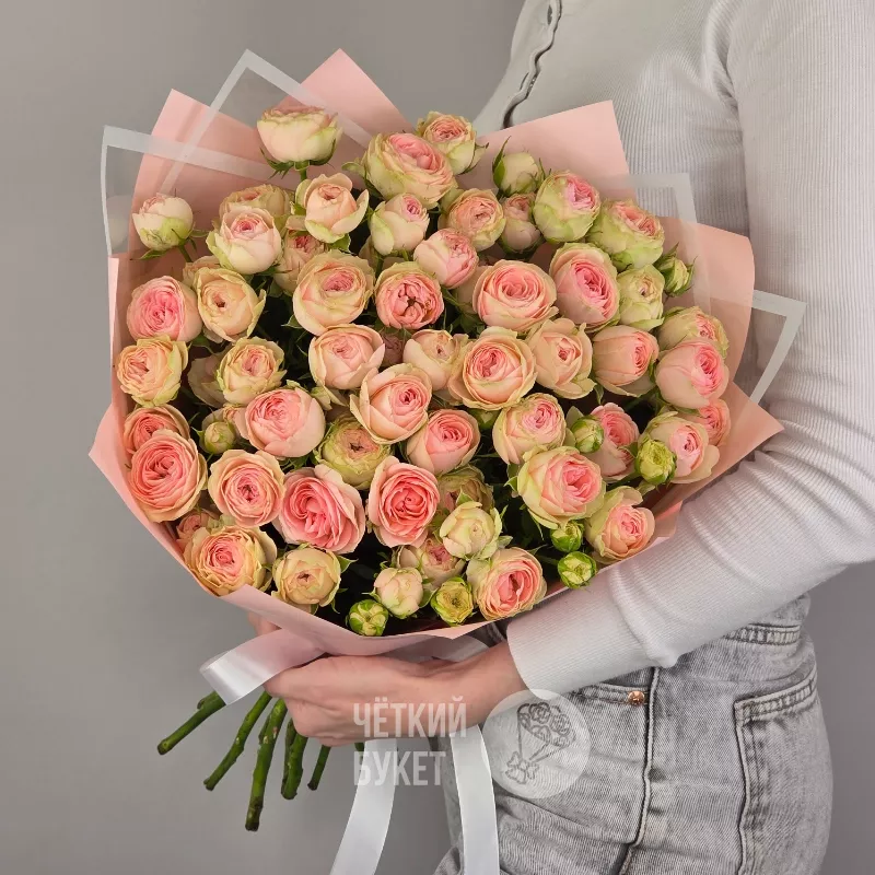 Букет из 15 кустовых роз Кети