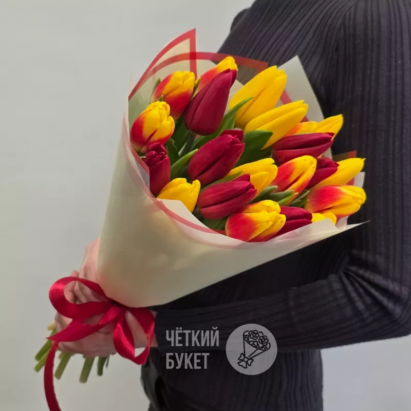 Букет из 21 тюльпана яркий микс красный желтый 