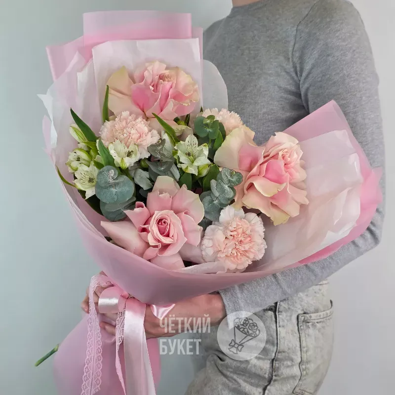 Букет из французских роз гвоздик и альстромерий  3