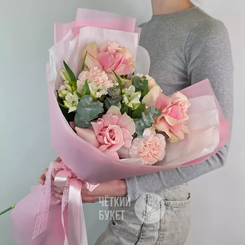 Букет из французских роз гвоздик и альстромерий  2