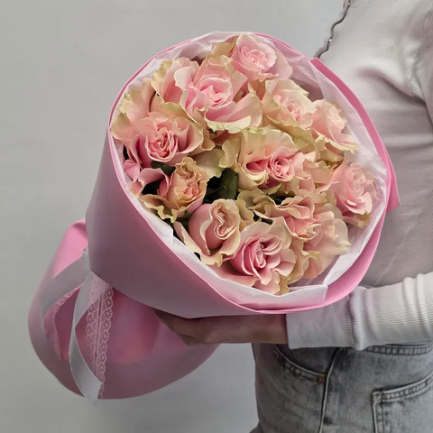 Букет из 11 французских роз  от интернет-магазина «Чёткий букет» в Воронеже