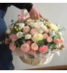 Корзина с розами гвоздиками эустомой