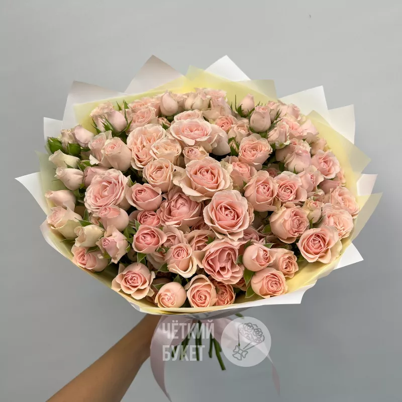 25 нежно-розовых кустовых роз Полина 2