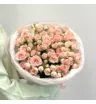 25 нежно-розовых кустовых роз Полина в круглом оформлении 1