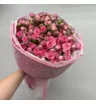 Тренд букет из 15 кустовых розовых роз Пинк Хеопс в кружеве 1