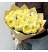 15 пионовидных роз Веддинг Чепл
