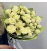 15 белых воздушных кустовых роз Вайт Дайменшн