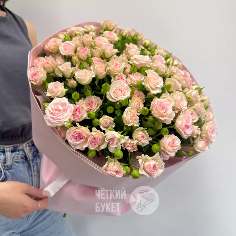 25 нежно-розовых кустовых роз Аэробик 2