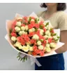 29 кустовых коралловых и белых роз Барбадос и Беларусь