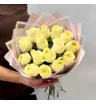 15 белых роз Ивана в розовом